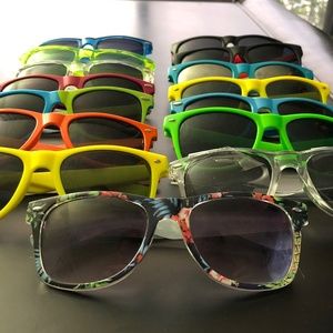 Sunglasses (15 pairs)